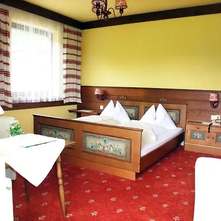 Knollhof Hotel