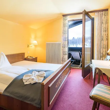 Knollhof 3*