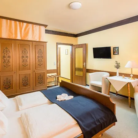 Hotel Knollhof 3*