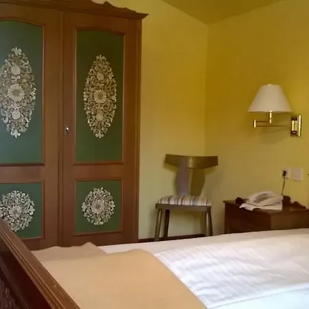 Knollhof 3*